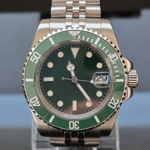 커스텀 서브마리너 헐크쥬빌