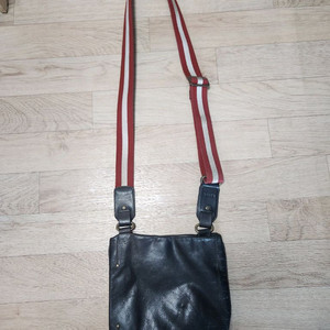 발리 남성 크로스백