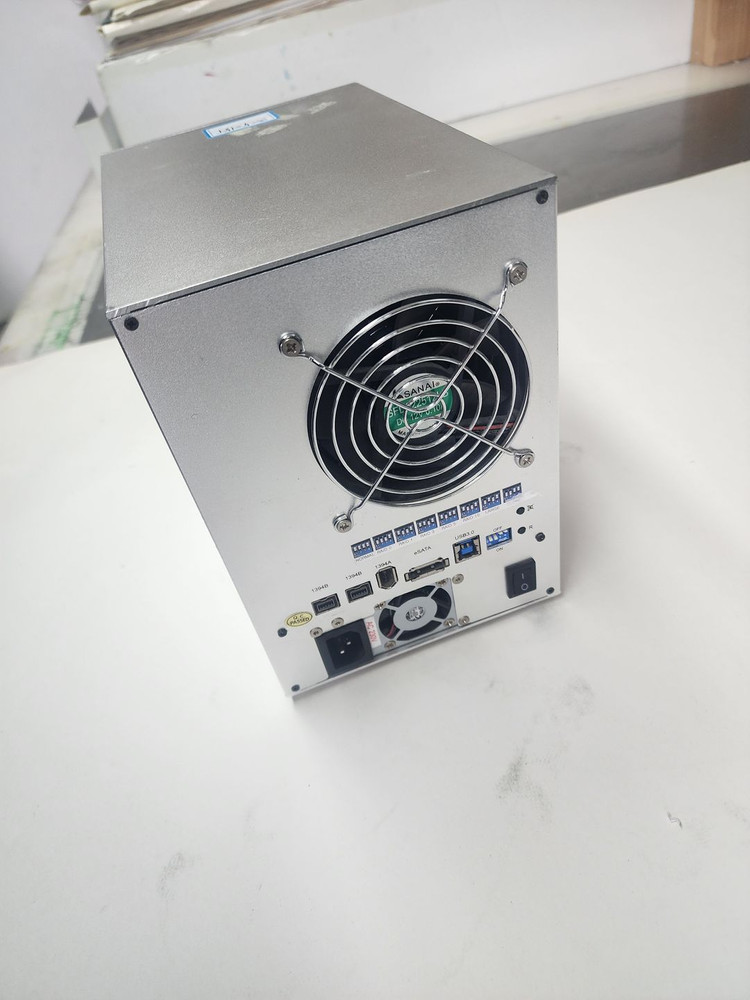 외장스토리지 5BAY. 15T. USB 3.0. esata. 1394 A, B--2