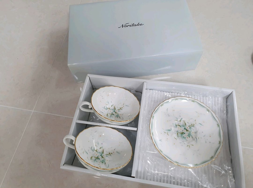 노리다케 홍차잔 그린플라워 이미지