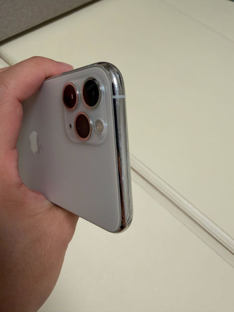 아이폰 11 프로 실버 256GB--4