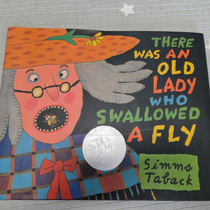 There Was an Old Lady Who Swallowed a Fly 영어원서