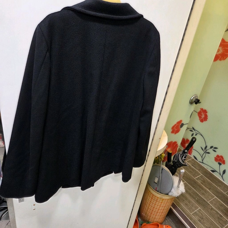 막스마라 블랙 하프 코트 이미지