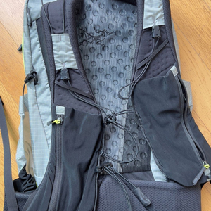 아크테릭스 에어리어스 30 백팩 남성용