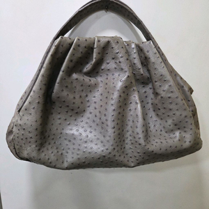 르베이지 타조가죽 토트백