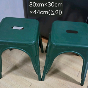 공릉동)업소용 철제의자 2개 일괄 직거래만