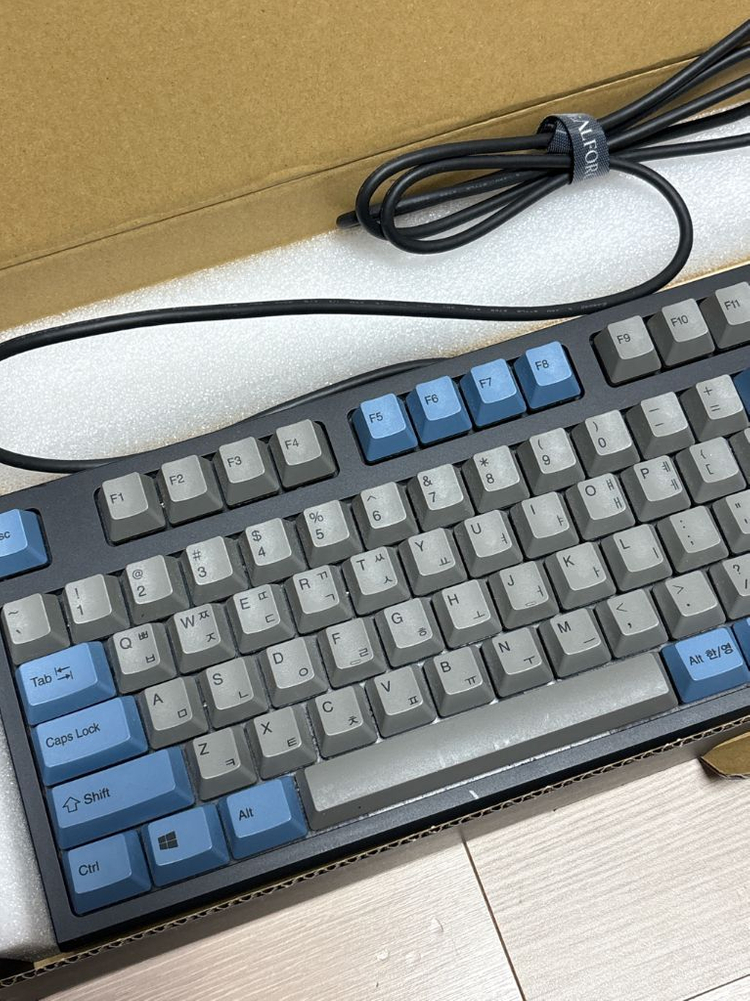 레오폴드 리얼포스 R2 한글 풀배열 저소음 무접점 키보드 이미지