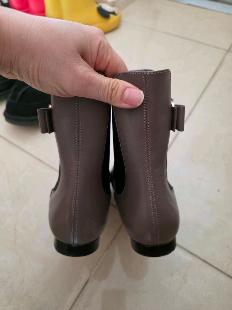 페레가모 부츠--1