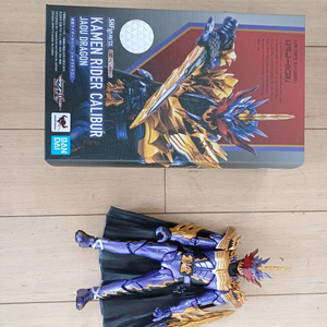 shf 가면라이더 칼리버 사왕드래곤폼 팝니다