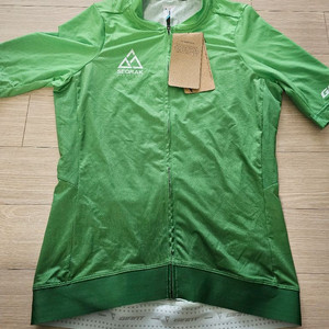 24 설악그란폰도 한정판 져지 팝니다