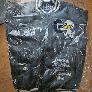 팔라스 x 갭 바시티 자켓