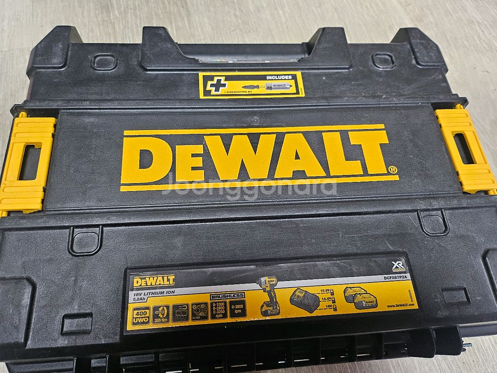 디월트 20V MAX XR 고토크 하이토크 임팩 렌치 세트--3