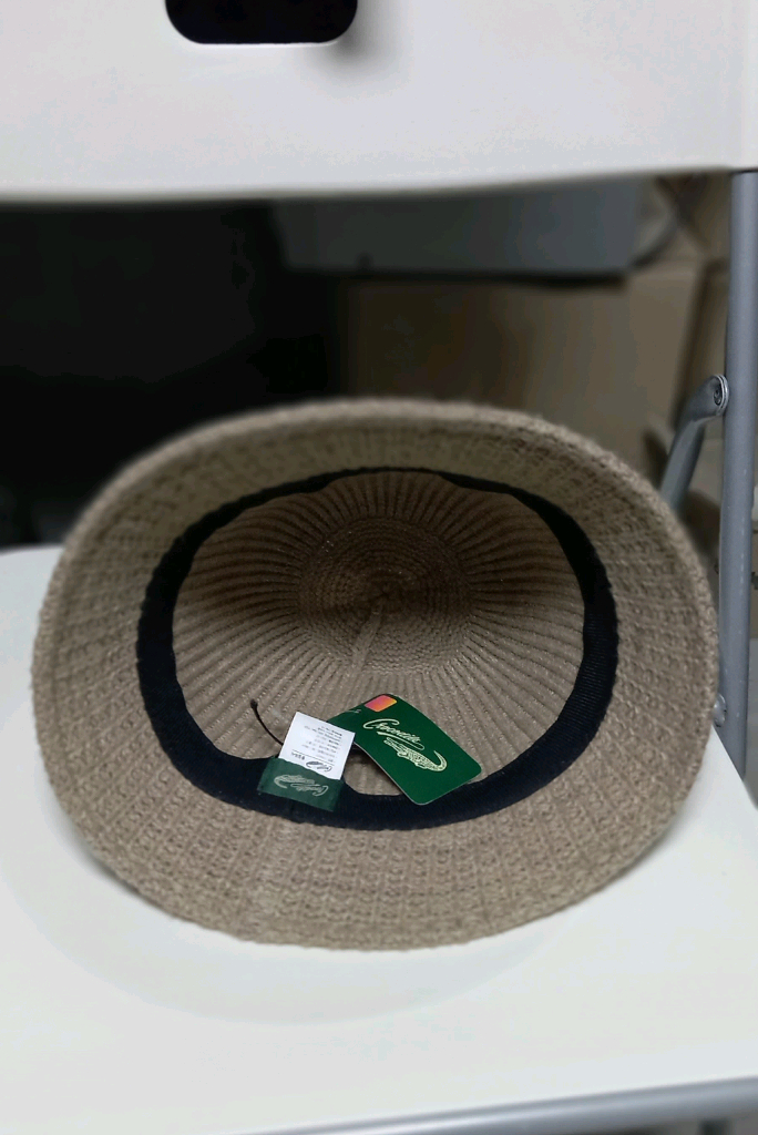 새제품 크로커다일레이디 니트 버킷햇--2