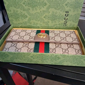 구찌 오피디아 콘티넨탈 지갑