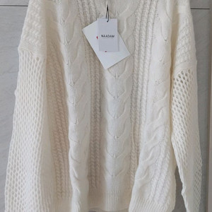 NAADAM 나담 캐시미어혼방니트 새제품 바네사부르노 마쥬 산드로 타임 구호 르베이지 마인 랑방