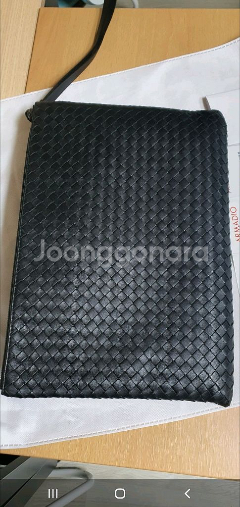 보테가베네타 클러치백 라지 정품S급(보증서O)구찌프라다루이비통디올고야드샤넬셀린느생로랑버버리발렌시아가--2