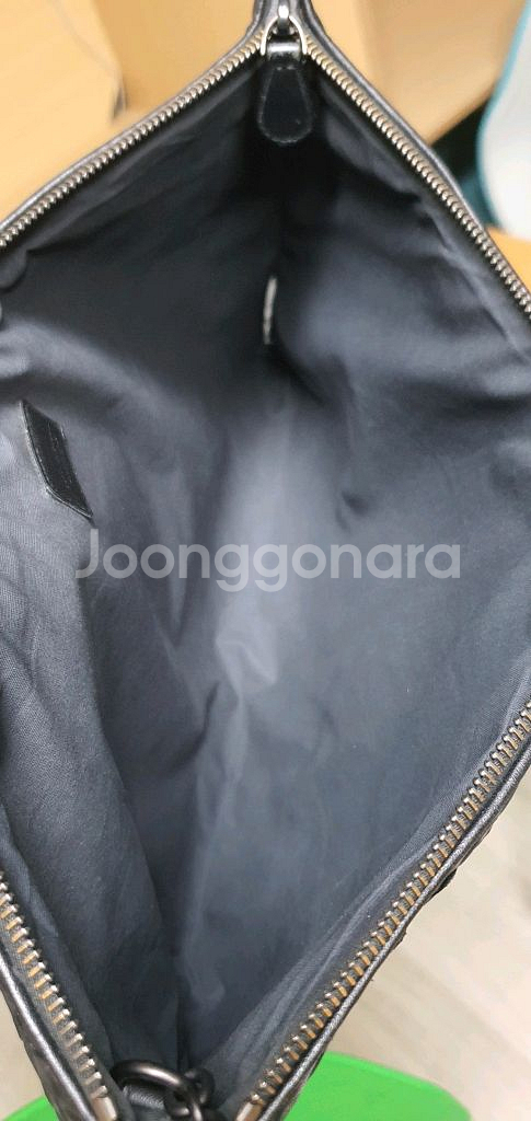 보테가베네타 클러치백 라지 정품S급(보증서O)구찌프라다루이비통디올고야드샤넬셀린느생로랑버버리발렌시아가--6