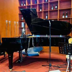 카와이 KG-6C 세미 콘서트 그랜드 피아노