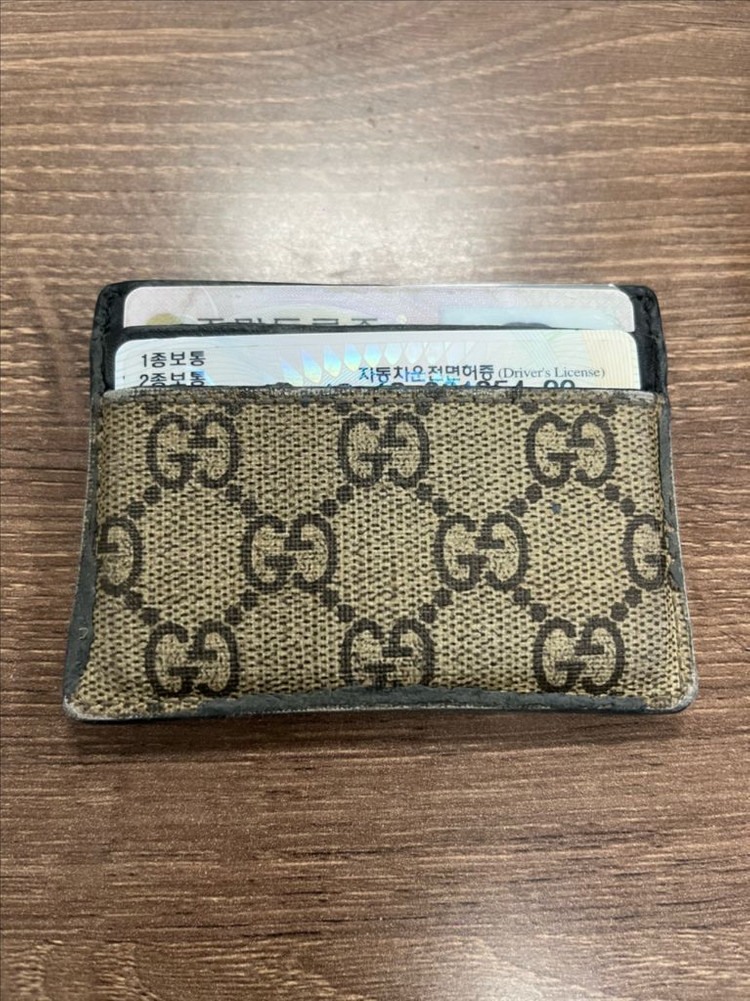 구찌 타이거 카드지갑--1