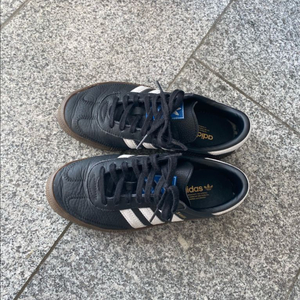 아디다스 삼바로즈 220