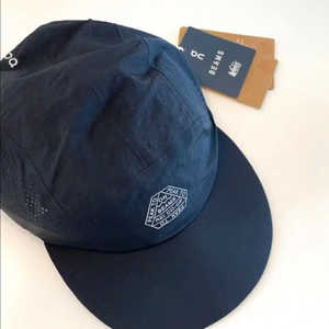 온러닝 x 빔즈 캡 모자 다크네이비 (새상품)