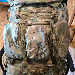 미스테리랜치 백팩 블랙잭100 멀티캠