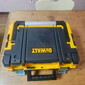 디월트 티스텍 공구함