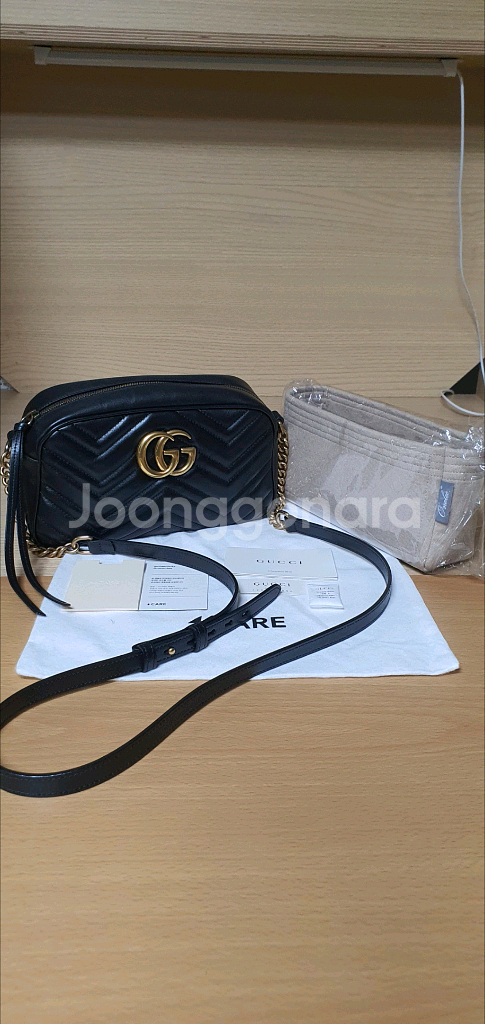 구찌 마틀라세 크로스백 스몰 새상품급 정품(감정서O)프라다루이비통디올고야드샤넬셀린느보테가생로랑버버리발렌시아가--1