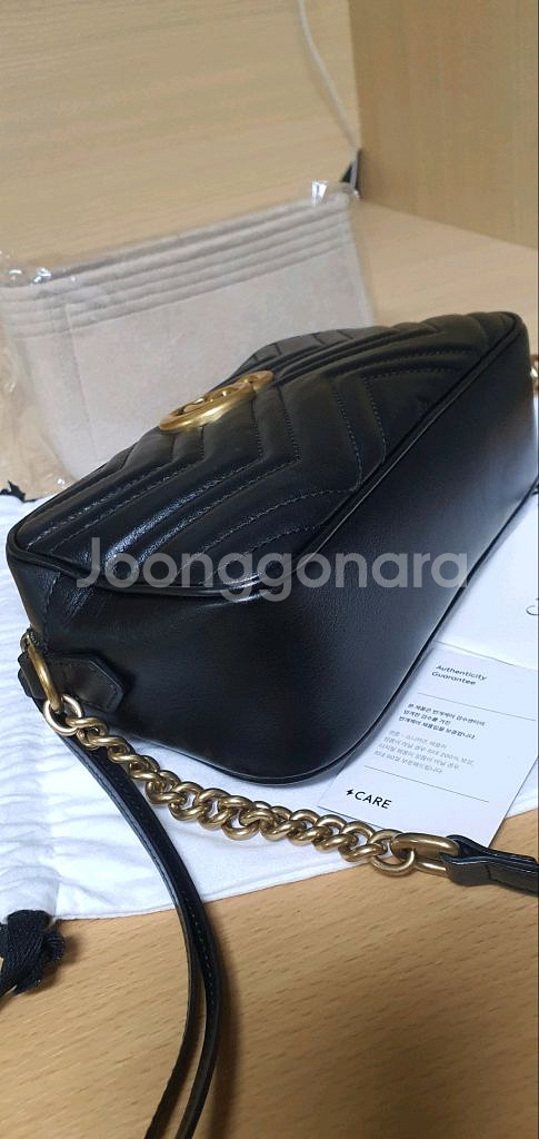 구찌 마틀라세 크로스백 스몰 새상품급 정품(감정서O)프라다루이비통디올고야드샤넬셀린느보테가생로랑버버리발렌시아가--6