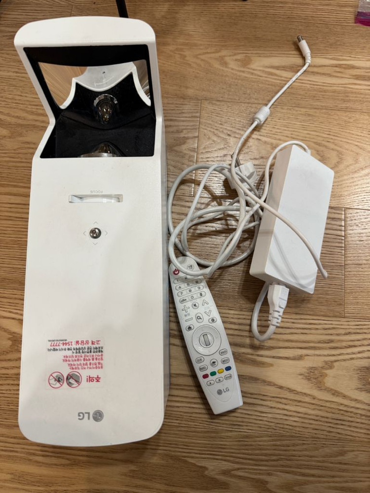 LG 씨네빔 HF85LA 프로젝터 (초점 이상) 이미지