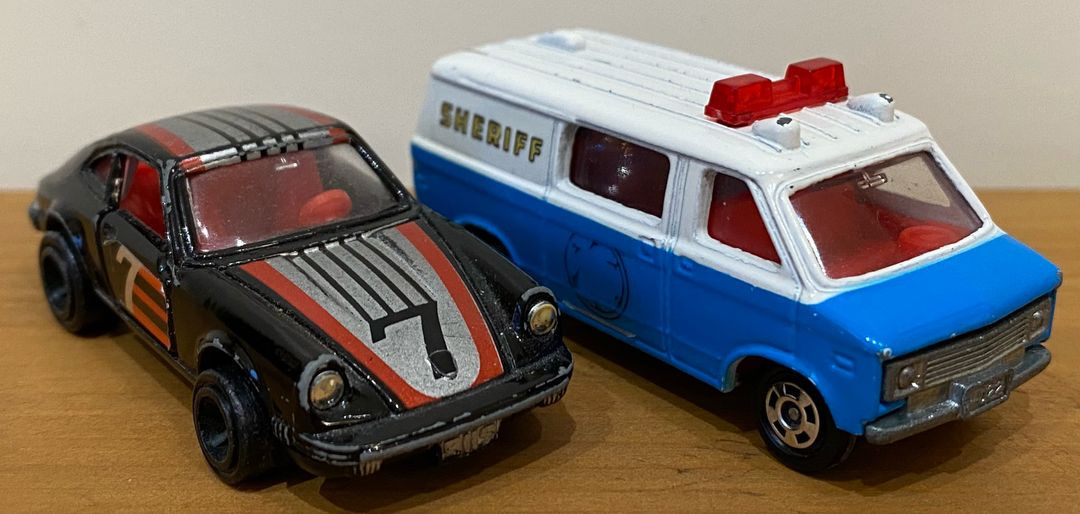 토미카 일본제 포르쉐 911S, 쉐보레 쉐비밴 2대 세트 수집품 장식품 고전완구 이미지