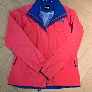 노스페이스 여성 아웃도어 등산잠바 사이즈 85