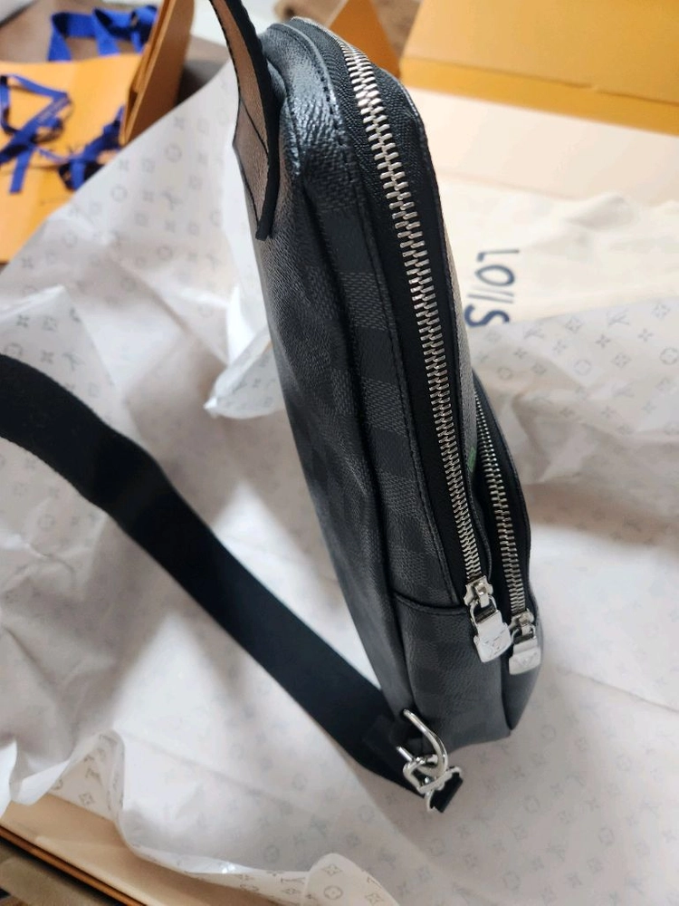 정품 루이비통 다미에 슬링백 마카쥬 판매합니다 이미지