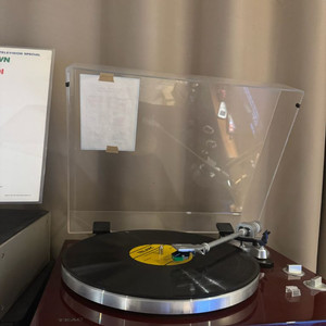 Teac TN300 턴테이블