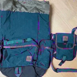 컬럼비아 28L 등산가방 백팩 & 메신저백 거의 새상품