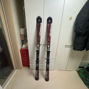 노르디카 상급 스키 162 부츠 265 폴 세트