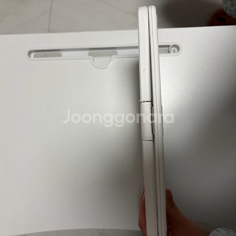 아이플로우 블루투스 크리스탈 키보드 케이스 (아이패드 에어5/4세대 10.9인치)--4