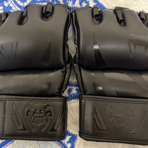 베넘 챌린저 MMA 오픈 핑거 글러브 M