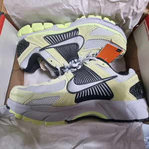 나이키줌 보메로5