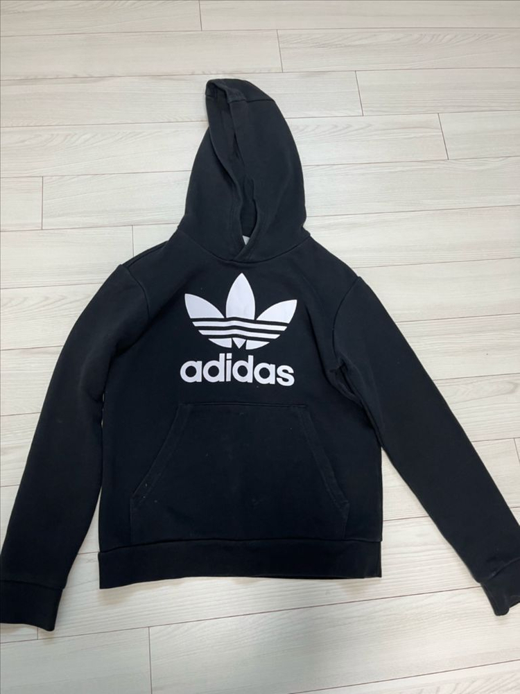 아디다스 키즈 후드티(140)2벌& 바지(130) 2벌 일괄판매--2