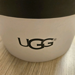 UGG 미국 이어머프 새상품