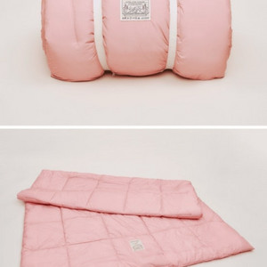 카누 깃든 캠핑 이불 침낭 미개봉 새제품 팝니다