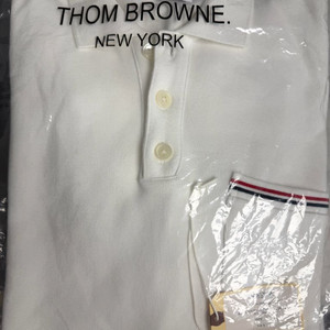 톰브라운 카라티 피케