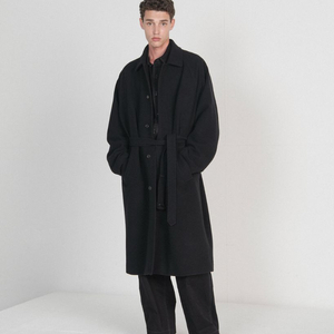 브라운야드 퓨어 울 벨티드 코트 블랙 4사이즈 팝니다