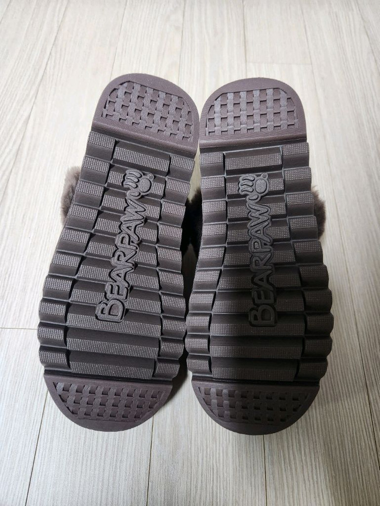 베어파우 양털 슬립온 여성 255사이즈--3