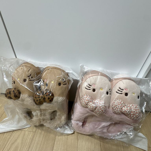 헬로키티 호피 리본 털 슬리퍼 새상품