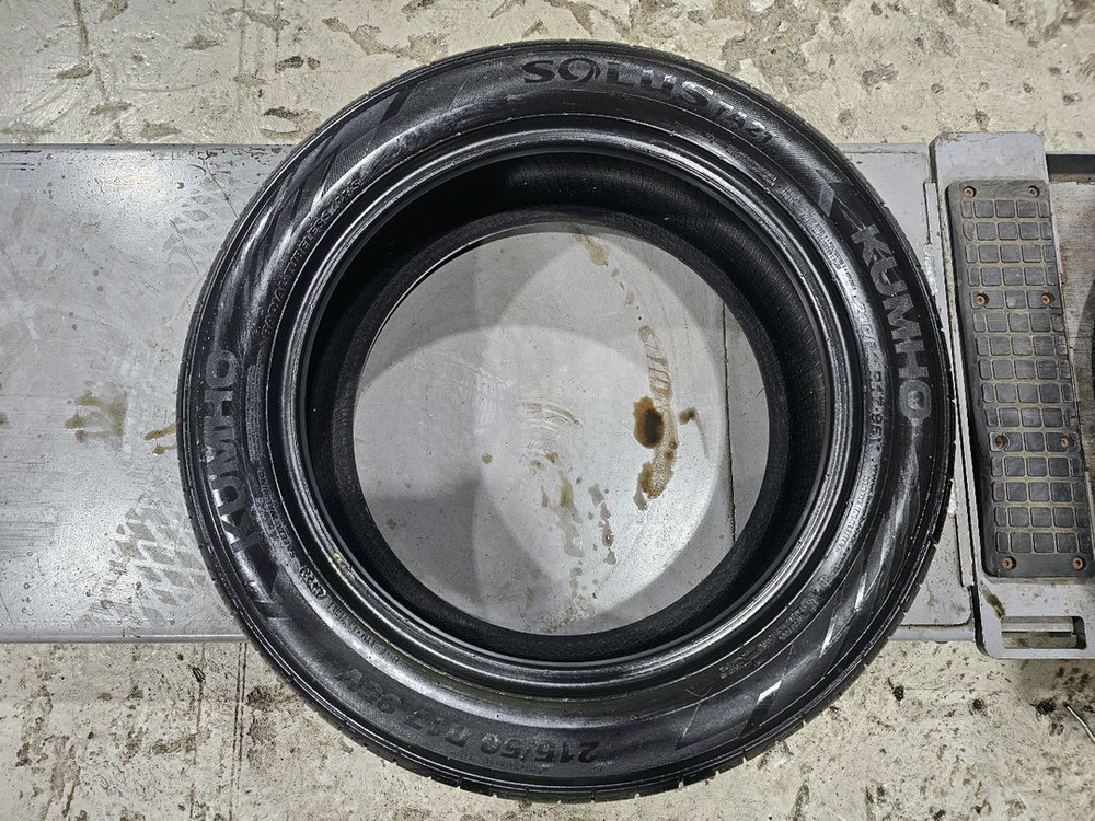 215 50 17 금호 중고타이어한대분 이미지