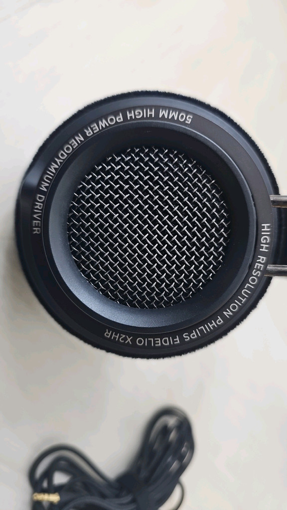 필립스 피델리오 X2HR 헤드폰--1