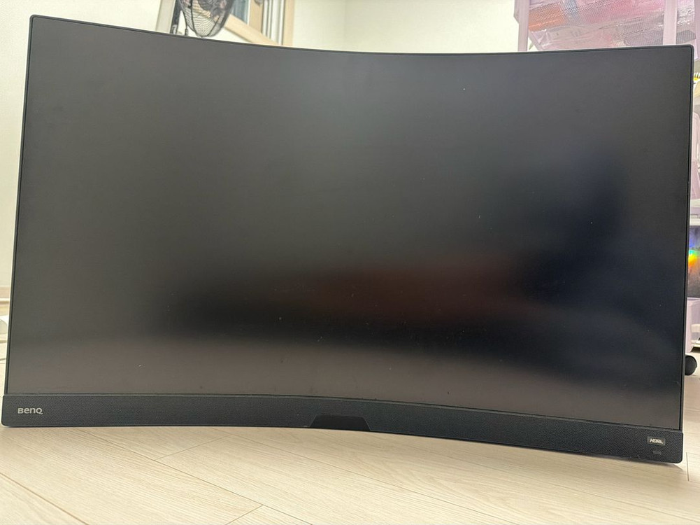벤큐 EX3210R 32인치 게이밍 커브드 모니터 이미지