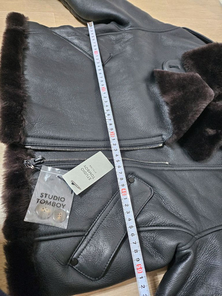 스튜디오톰보이 천연모피 양가죽 무스탕(택도있는 새상품)--9